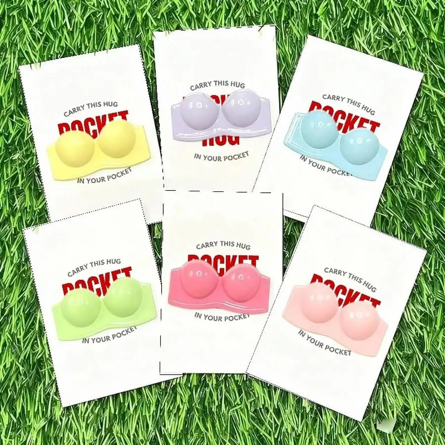 1/5/10/20/50/100pcs Cute A good friend is like a bra Novel bra pocket hug gift card set, synthetic resin, unique encouragement c