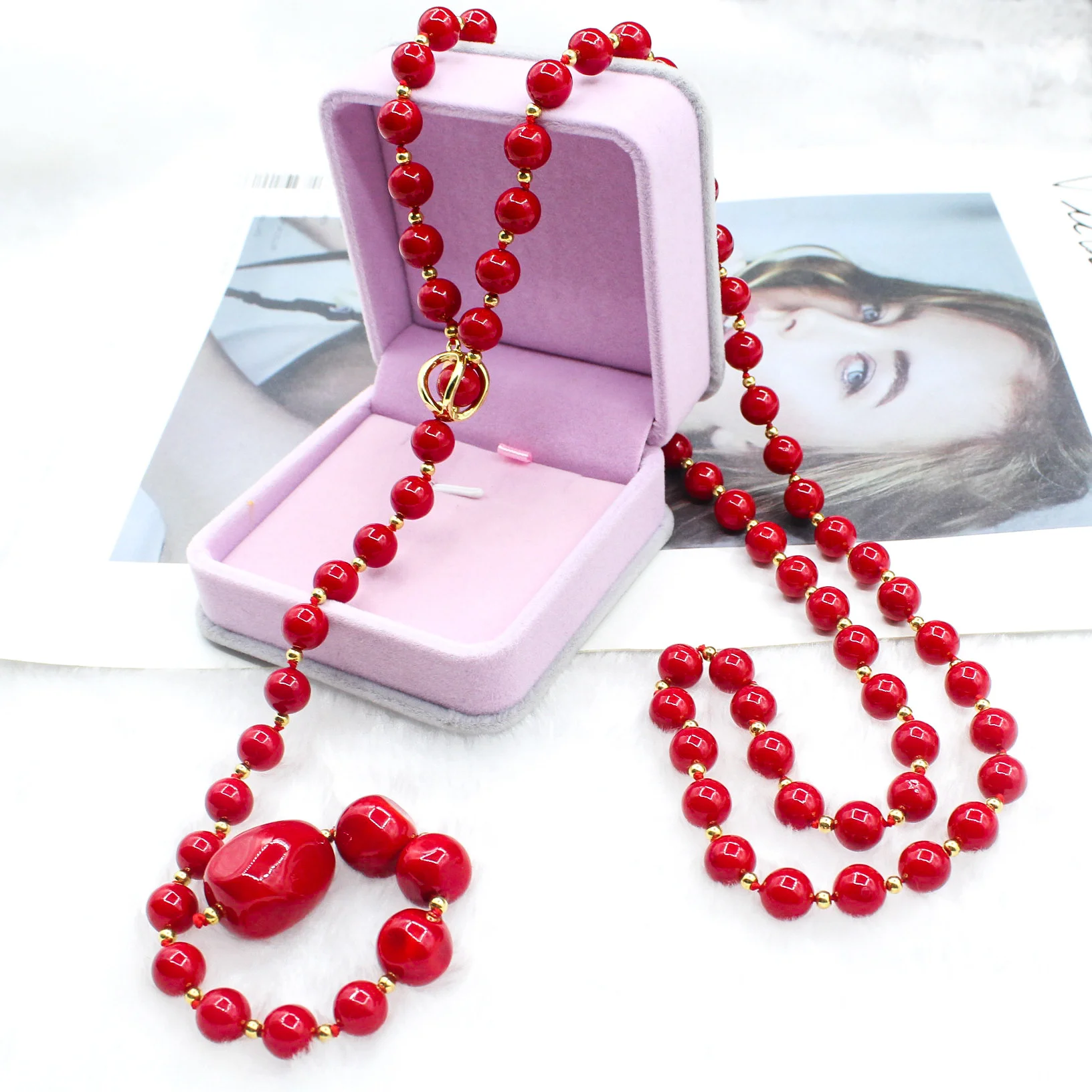 brand genuine Luxury real jewels South Korea's new bright red east gate shell pearl sweater chain luxury fashion necklace ins je