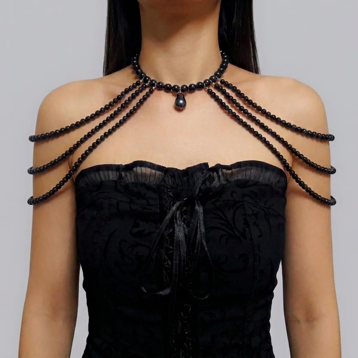Barocke Unregelmäßige Simulierte Perlen-Choker-Halskette Elegante Mehrschichtige Quasten-Hochzeits-Bankett-Schulterkette Körperschmuck – Detail 15