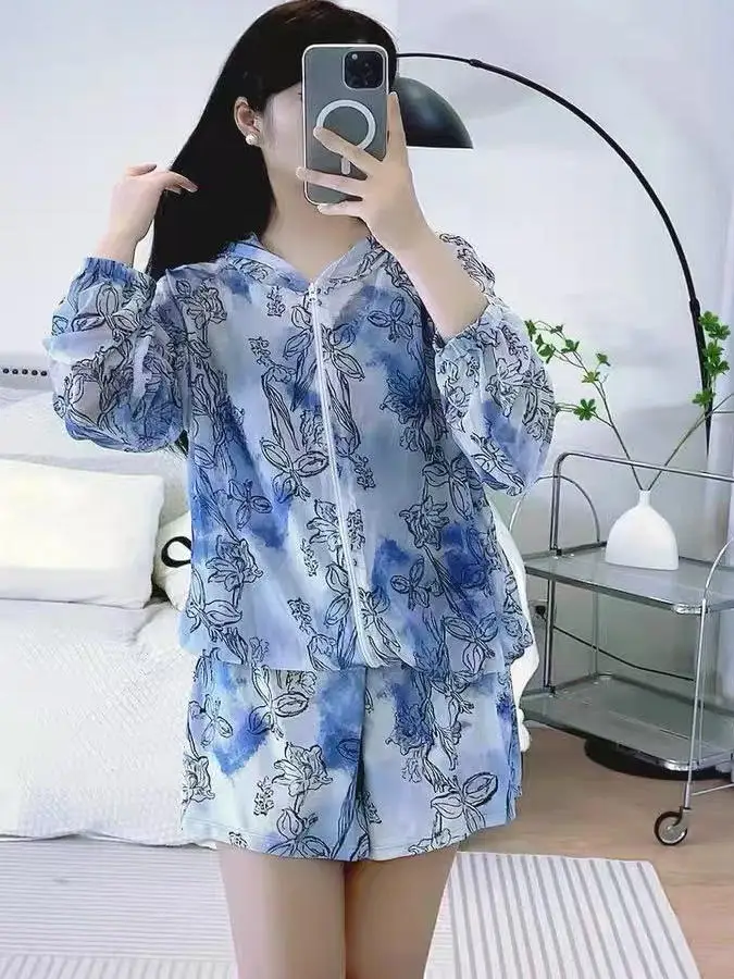 

Женский комплект для плавания из трех предметов: купальник с длинным рукавом, накидка и термокостюм для спа-процедур, из нейлона, с капюшоном, для коррекции фигуры