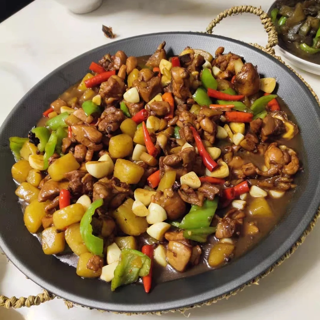double-ear-flat-bottom-round-plate-large-capacity-country-style-cooking-dish-special-for-crawfish-commercial-use-creative-design