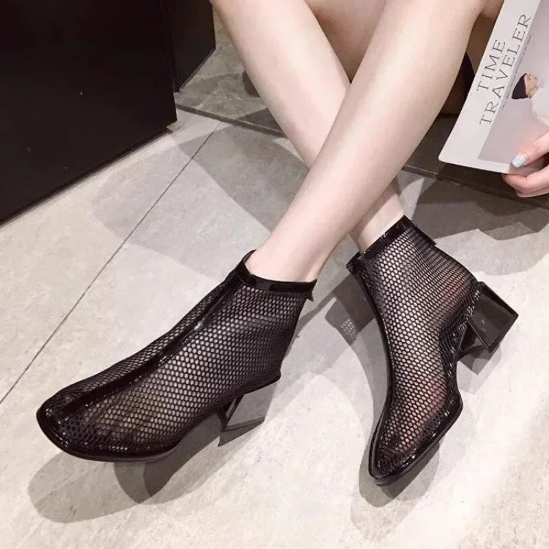 2024 nuova estate caviglia Mesh scarpe traspiranti donna Cool Hollow sandali con tacco medio stivaletti moda Sexy sandali da donna