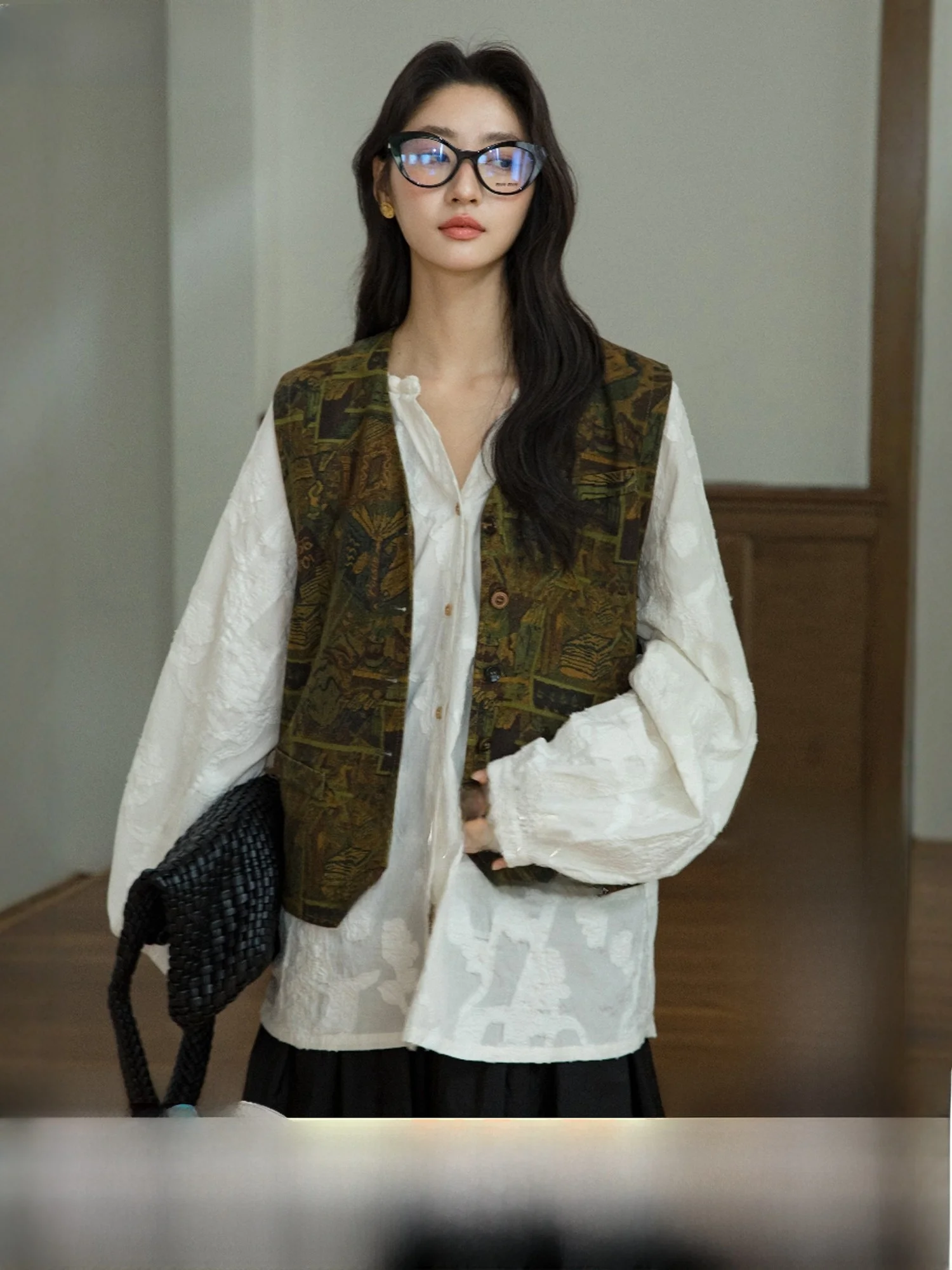 

Экологичный льняной жилет из плотной ткани с вышивкой и винтажным узором для повседневной носки 275