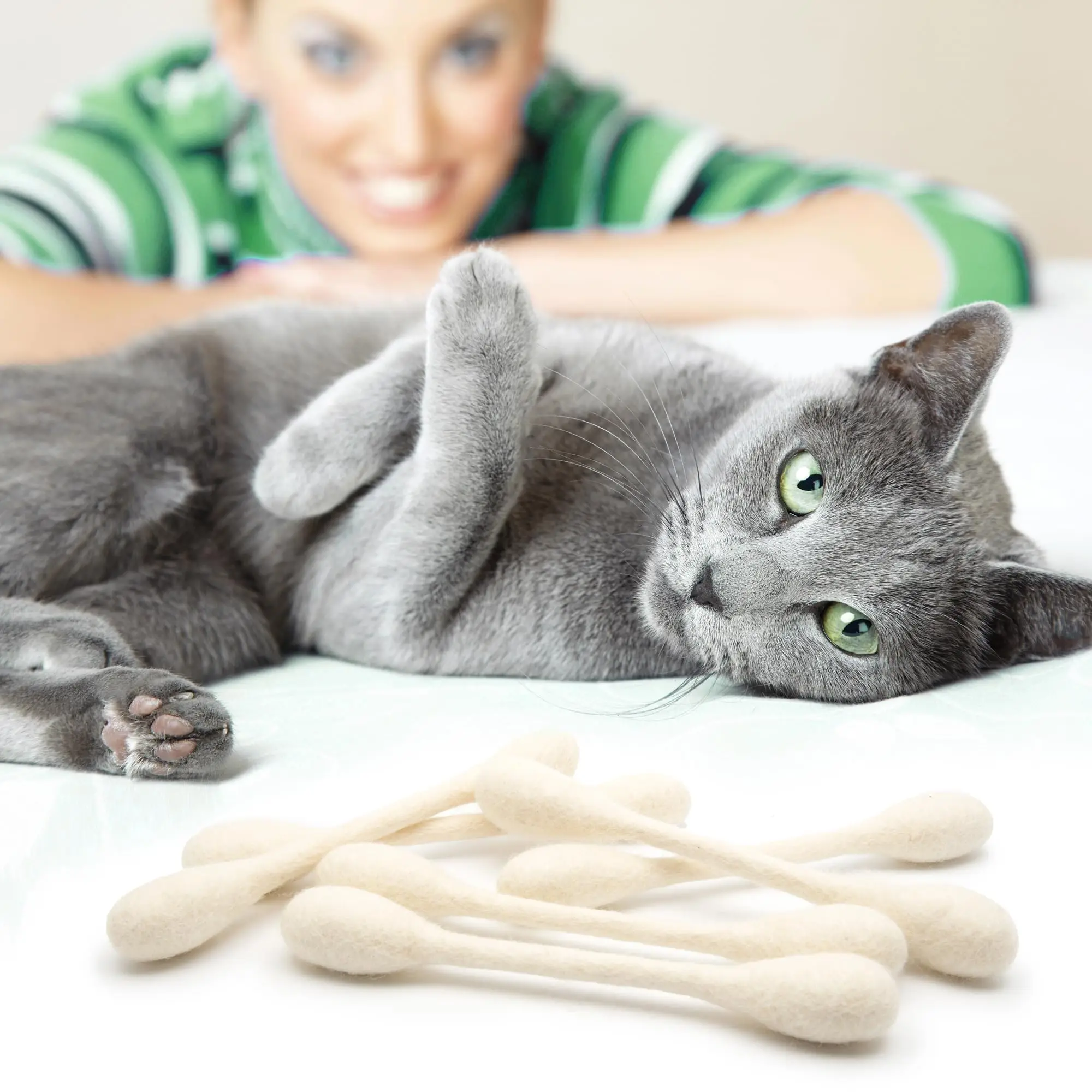 

Creative toys for cats Large Cotton Swab Shaped Catnip Toy Giant Kitten Grinding Biting Stick Durable Teeth Cat Accessories