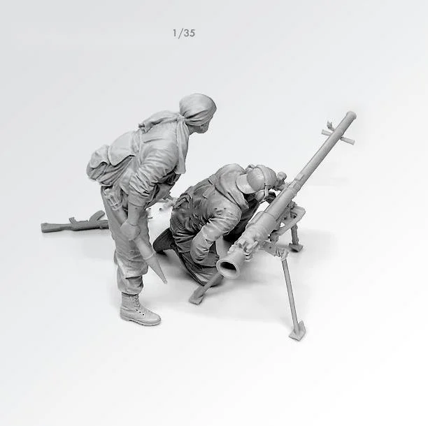 1/35 Resin Model Afghanistan Anti-American Guerrilla Captain Anti-tank Rocket Launcher Resin 2 Soldiers Free Shipping