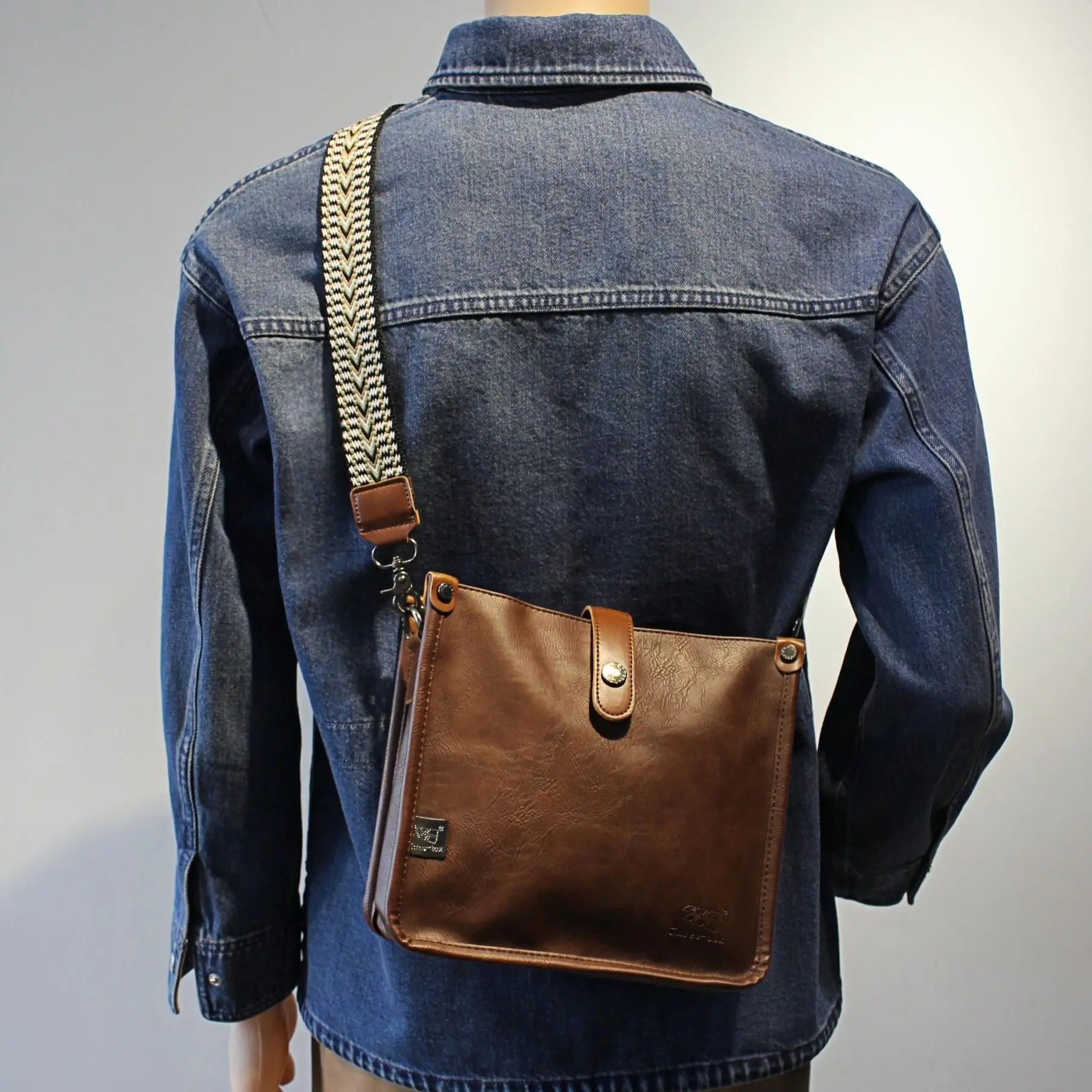 Trendy Street Style Unisex Large Capacity Slant Crossbody Bag Casual Fashion Shoulder Bag for Youth Male Female Single Should...