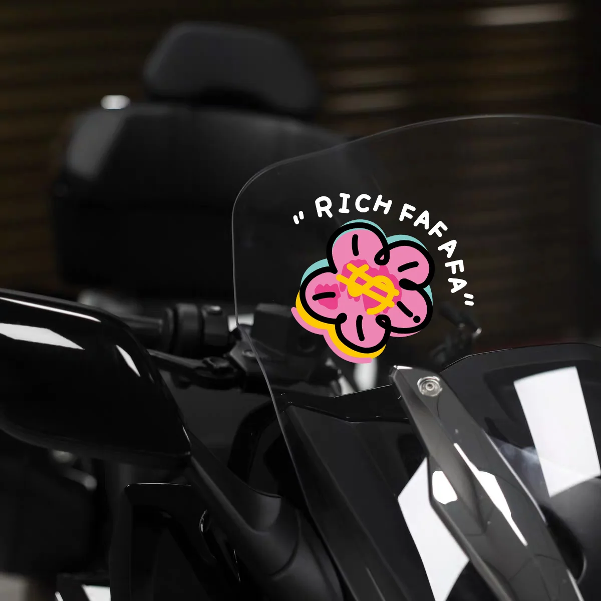 Trendy Rich Fortune Flower Graphic Sticker Weatherproof Vinyl Decal for Motorcycle Fuel Tank Windscreen Bike Helmet Decor Decal