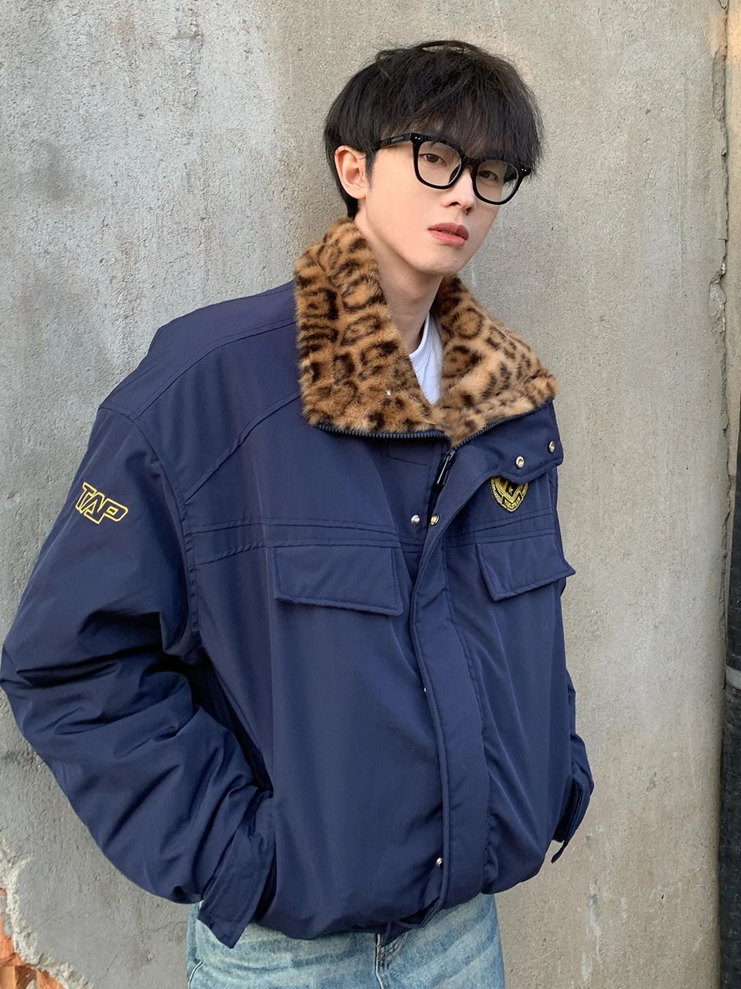 

Мужская утепленная зимняя куртка из хлопка с американским леопардовым принтом, легкая, на молнии, повседневная, модная