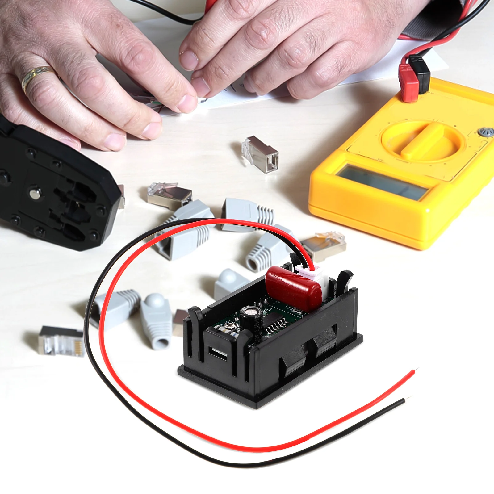 

Mini Voltage Meter Head 25-500V Digital Voltmeter Plastic Compact Gauge LED Display Easy Installation Motorcycle