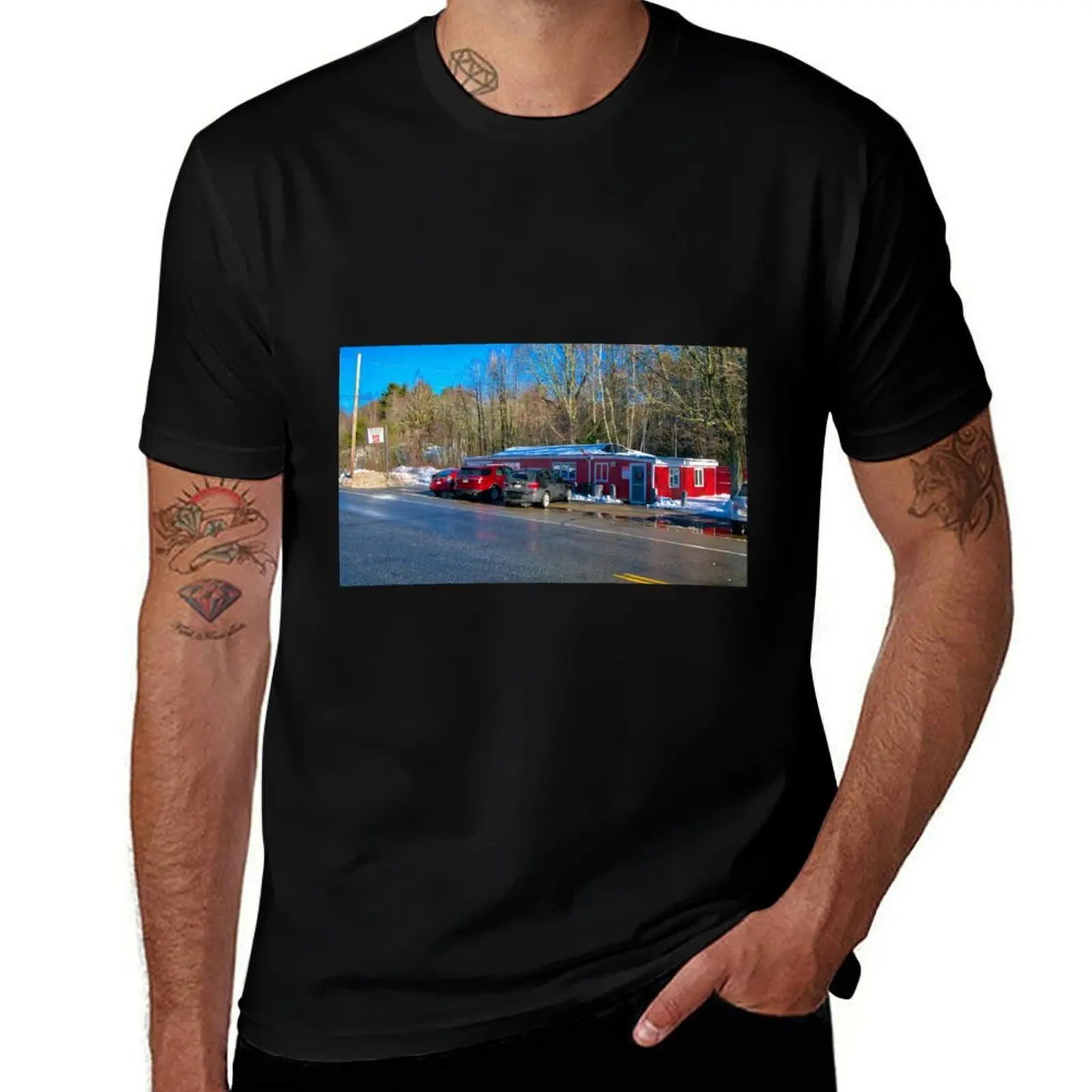 Flos Hotdogs, Cape Neddick, Maine T-Shirt Plus Size Short Sleeve T-Shirt