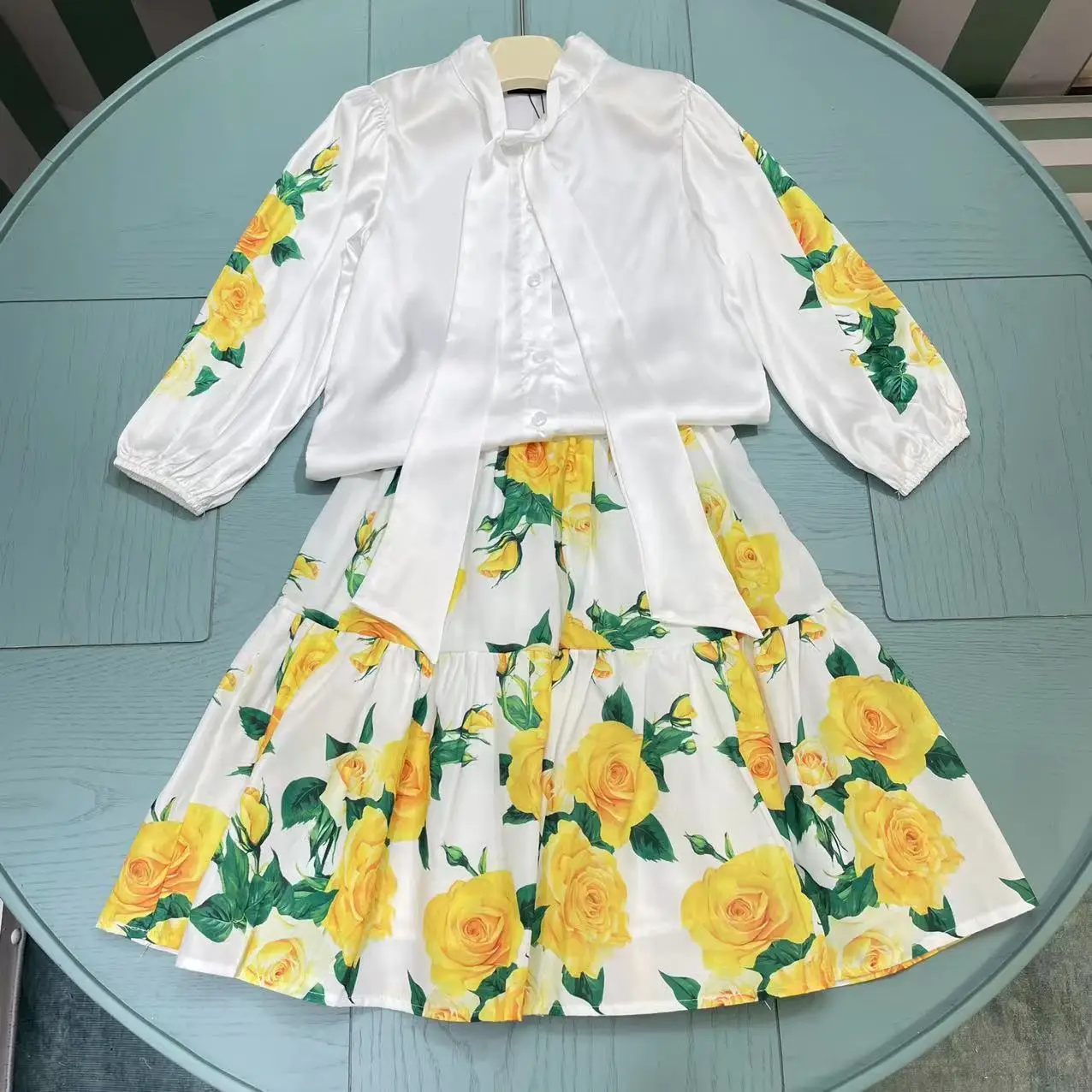 

high fashion design baby girls clothing sets 2024 summer new floral printed t shirt with skirt 2 piece dress for girls sets