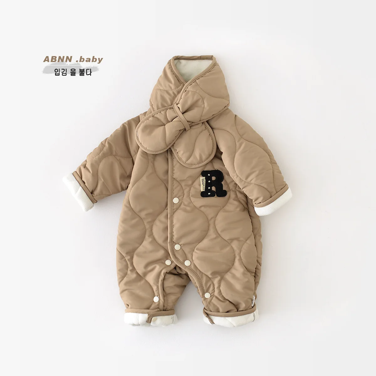 Baby jumpsuit autumn\\winter quilted boy\'s treasure rompers newborn Korean plush insulation climbing clothes scarf free clothing