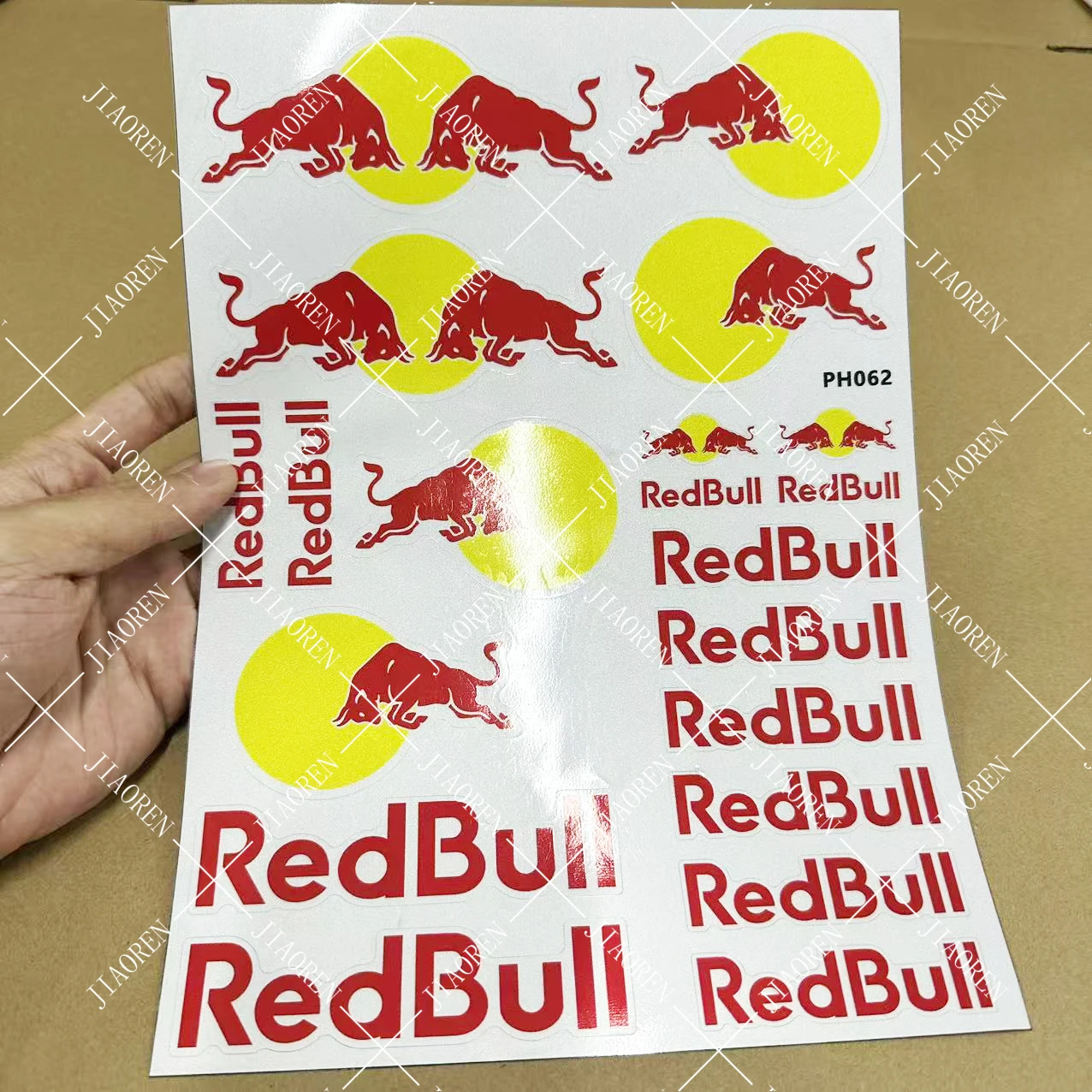 

Виниловая наклейка Red Bull с логотипом мотоциклетного шлема, наклейка на бак для Yamaha Honda Suzuki Kawasaki DUCATI KTM