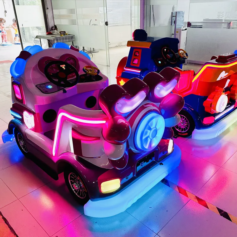 

Детский электрический квадроцикл с разноцветной подсветкой, музыкой и эффектом притяжения, развлекательный аттракцион