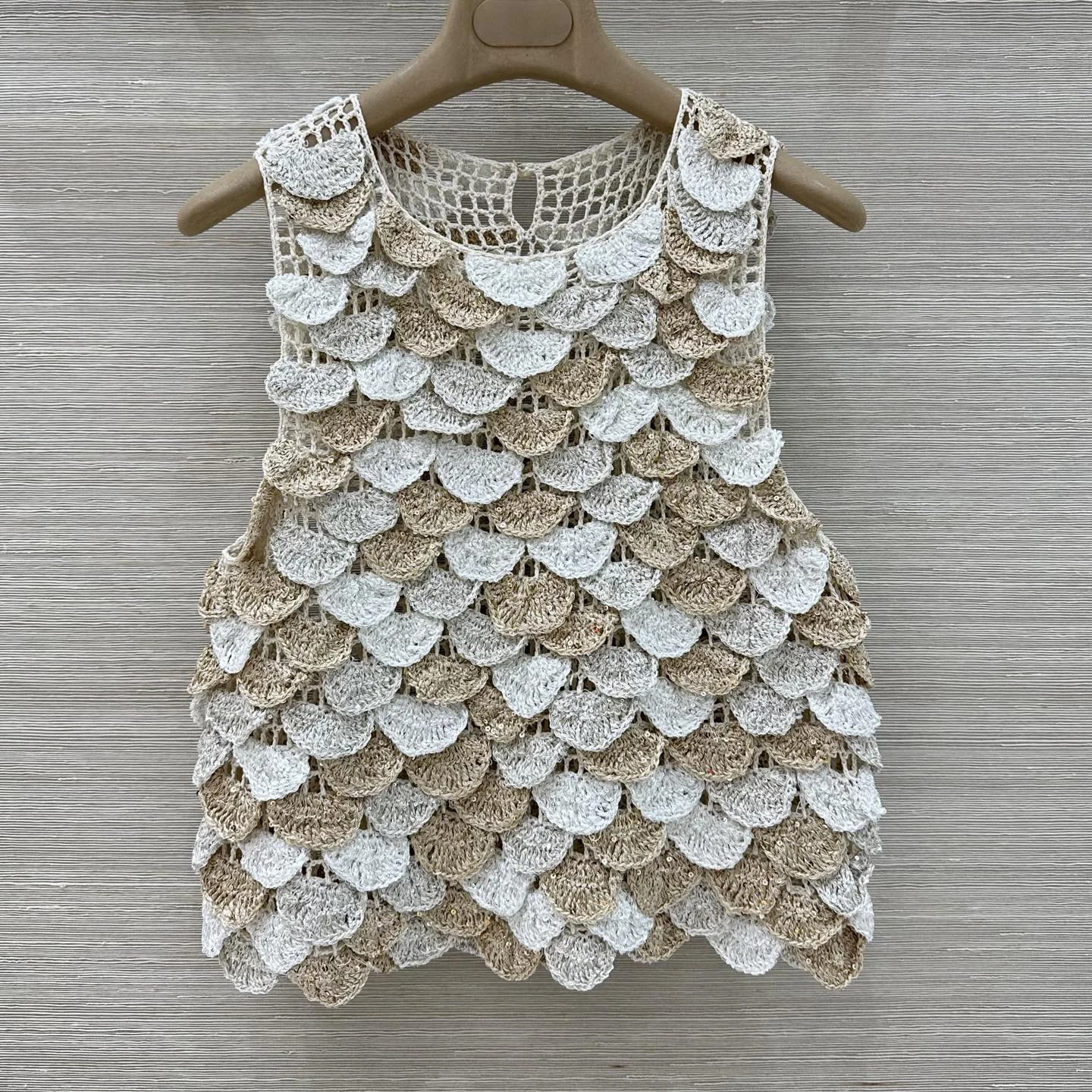 Top sin Mangas de Crochet Hecho a Mano para Mujer, Primavera 2026, Alta Calidad, con Superposición Festoneada ZJ26508123