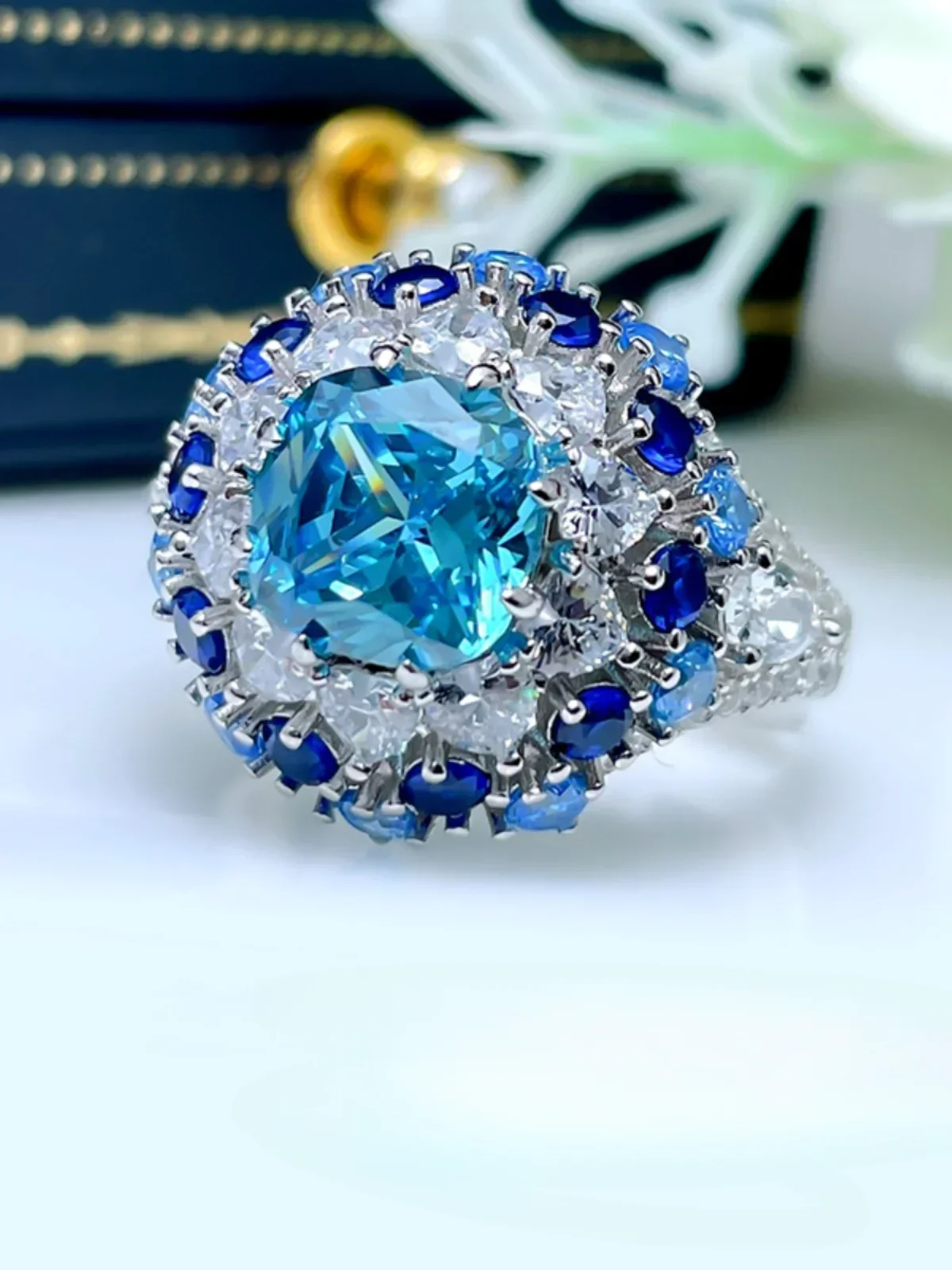 Desire  New Fashion Retro Sea Blue Treasure Ring 925 Silver Flower Blossom Women's Senior Temperament Celebrity Luxury