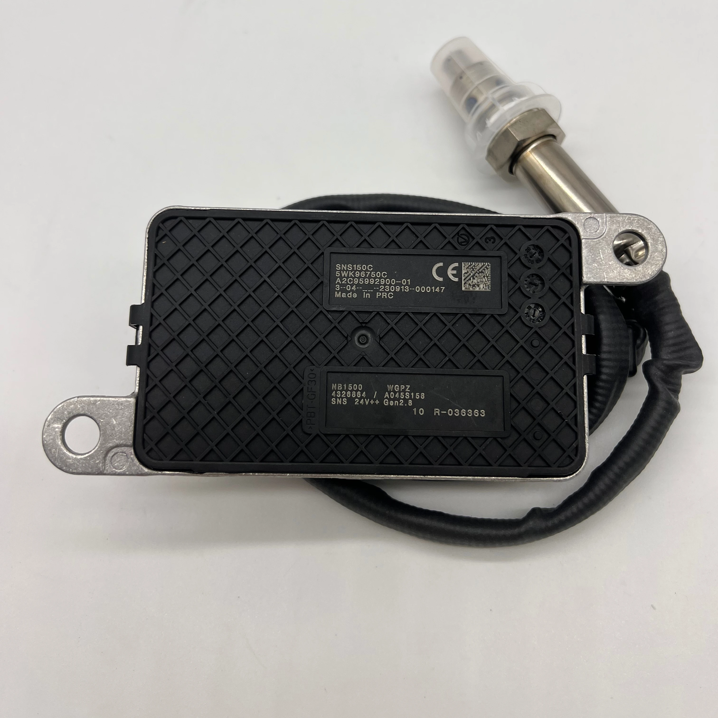

Hot Sale Auto Spare Part Nitrogen Oxy gen Sensor 5WK9 6750C 4326864 NOX Sensor 5WK96750C for Cummins DAF Truck