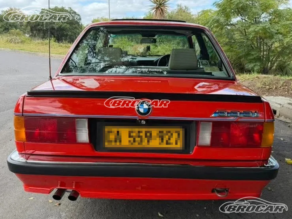 Für 1982-1994 BMW 3er E30 M3 Evolution 2-Türer Hochwertiger FRP-Material Glänzend Schwarzer Spoiler Kofferraumflügel Heckspoiler