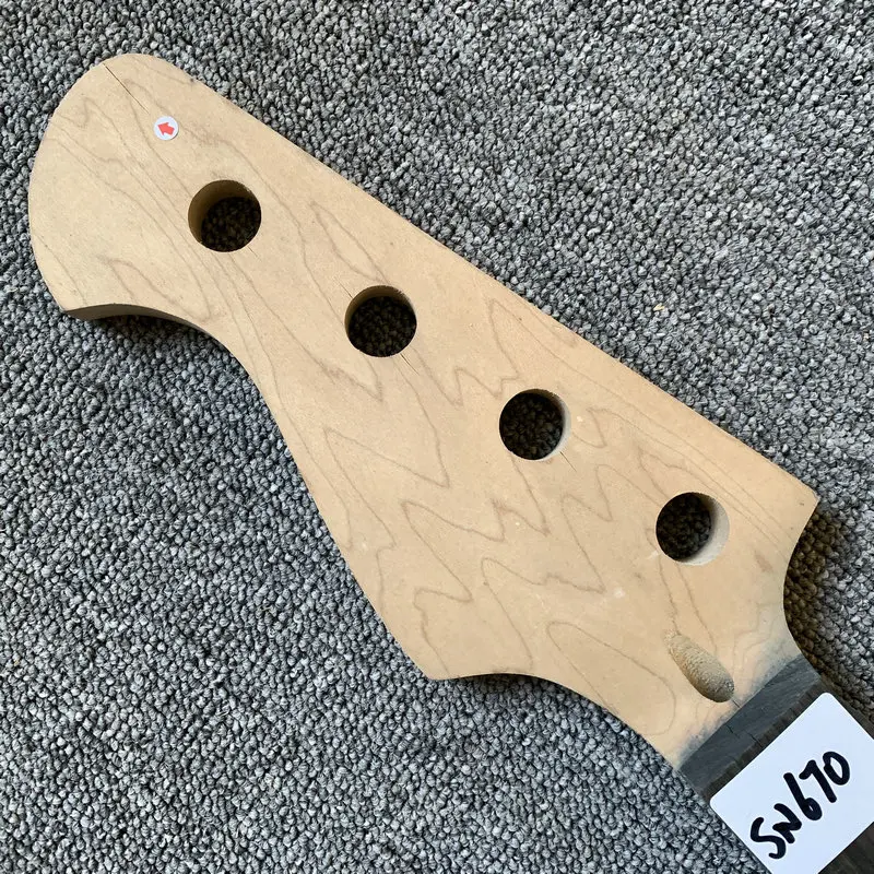 SN670 Semi Finished 4 String Electric Bass Neck Left Hand Version Maple+Rosewood 20Frets DIY Replace view 2