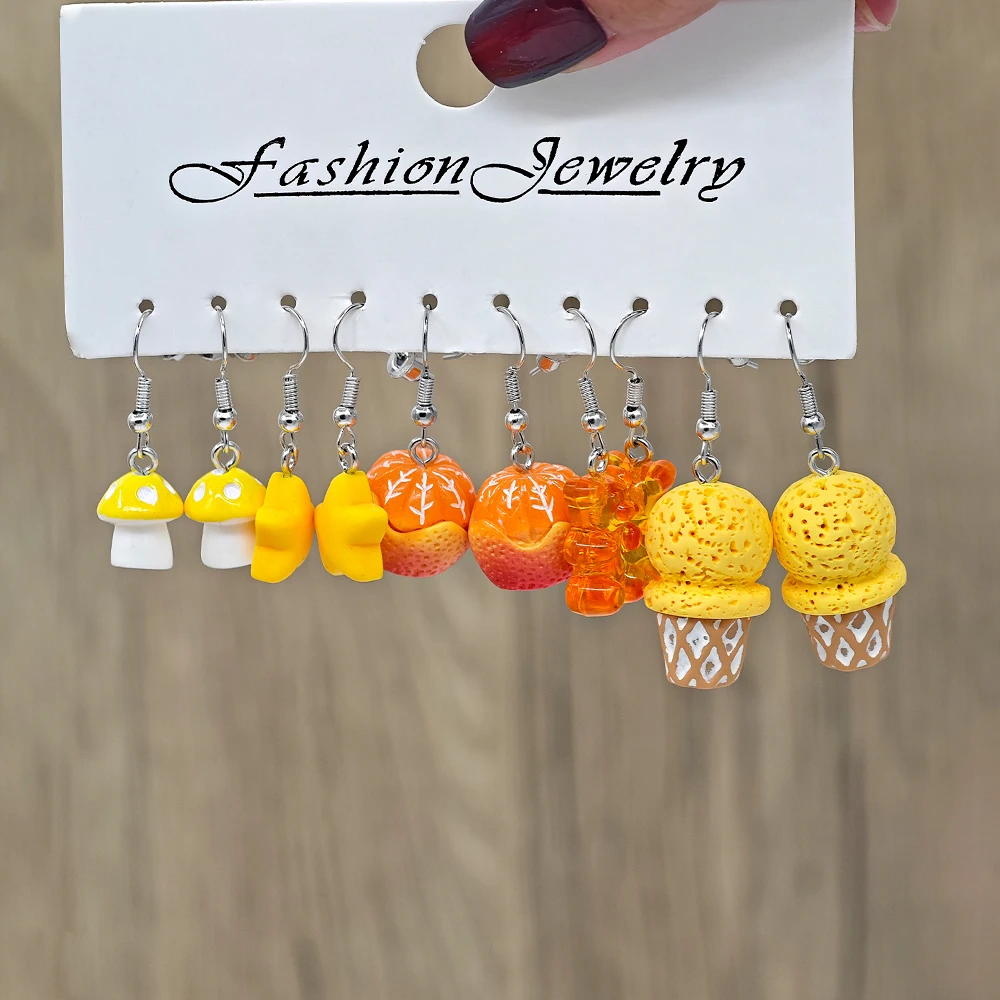 Hot selling 30pcs resin earring set in Europe and America, color simulation cute cartoon creative girl earrings