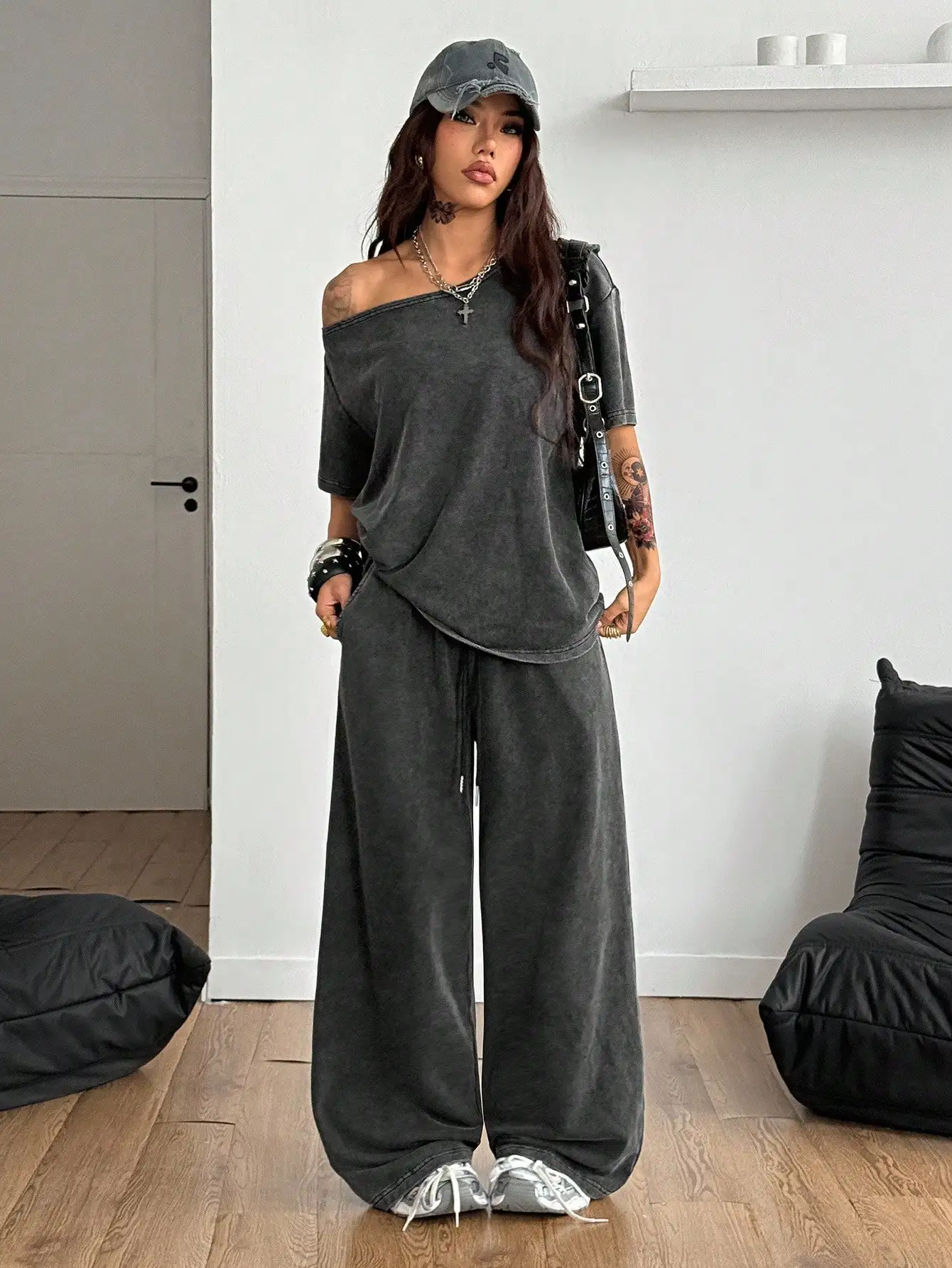 

Off Shoulder T-Shirt And Wide Leg Pants Two Piece Set Minimalist Streetwear Casual