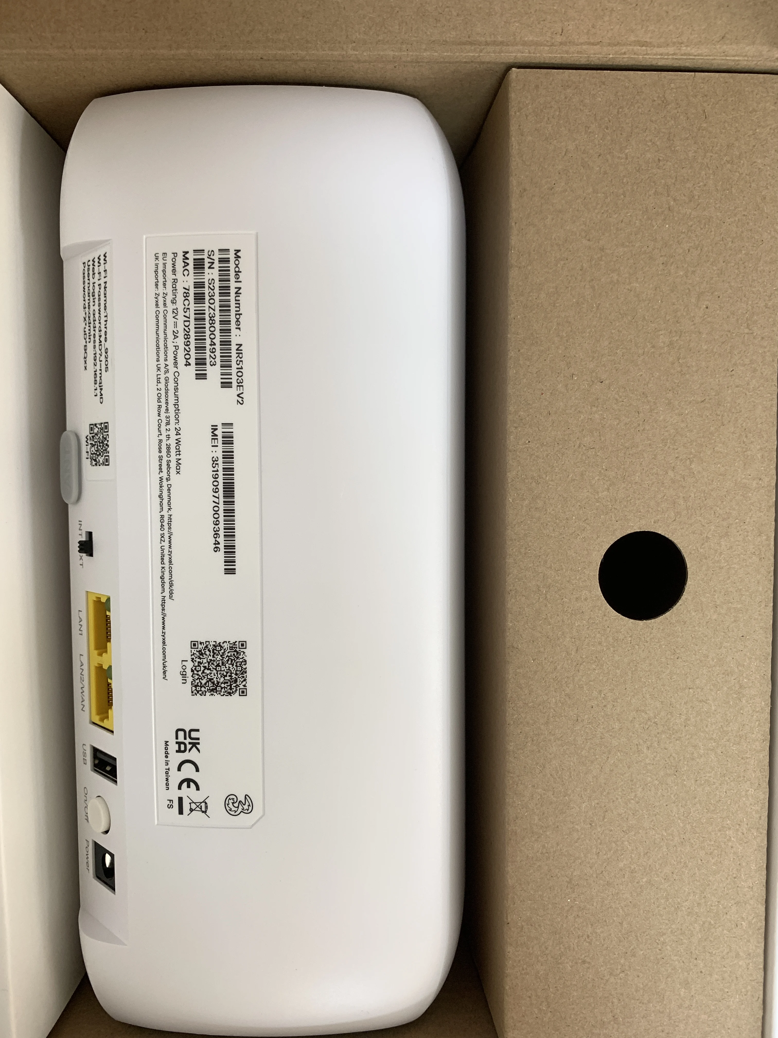 Imagem -06 - Roteador Wi-fi Zyxel com Suporte ao Modo Nsa e SA Desbloqueado 5g Sim Nr5103ev2 99 Novo