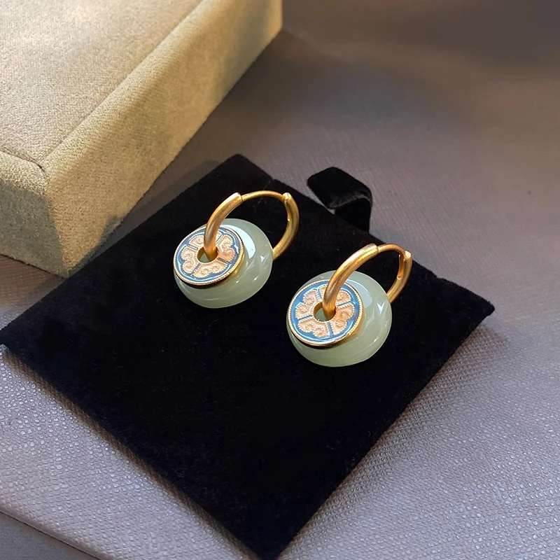 

Niche light luxury high sense new Chinese safety buckle enamel cheongsam earrings women