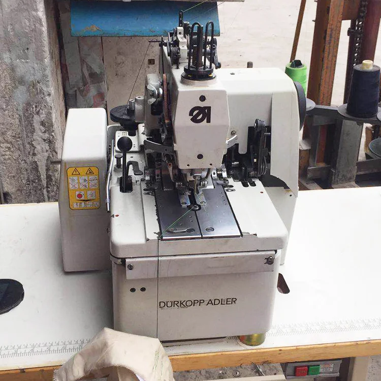 Second Hand Good Condition DURKOOP 558 High Quality Eyelet Button Hole Industrial Sewing Machine