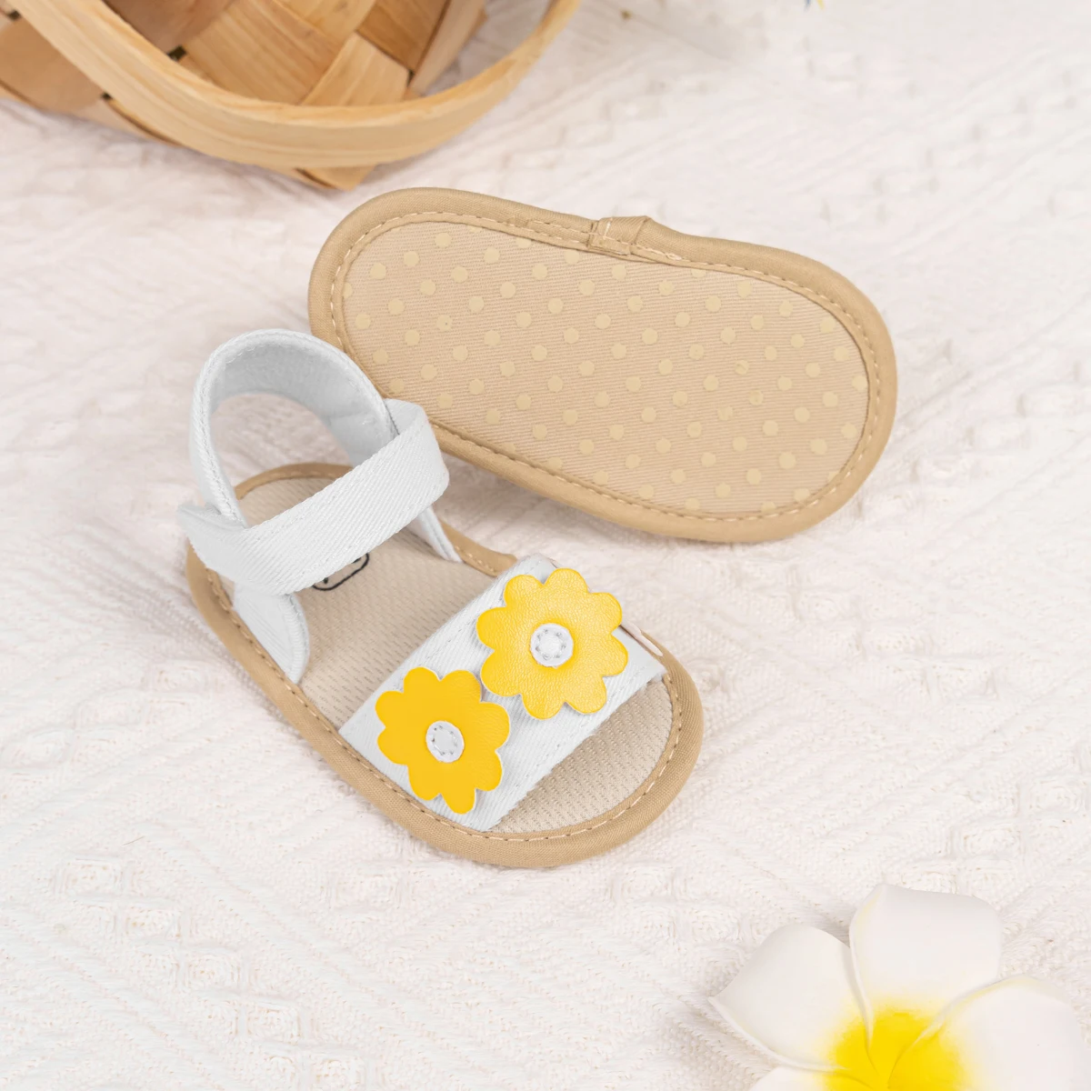 KIDSUN-Sandálias de toe aberto para bebês meninas e meninos, sapatos de princesa, antiderrapante macio, primeiro andador, berço, flor, verão