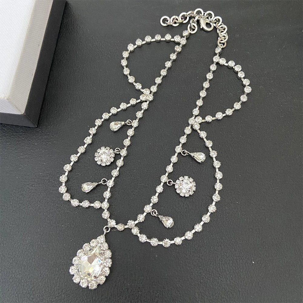 

Báthory Elizabeth Crystal Water Droplet Pendant Silvery Necklace Women High Quality Luxury Jewelry Famous Designer Brands Party