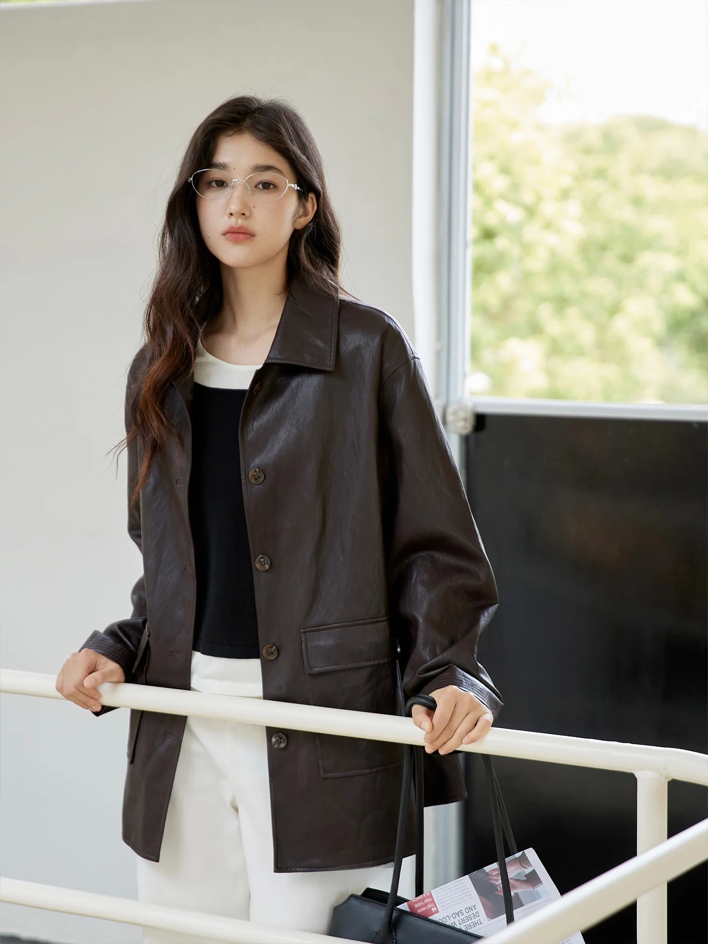 Ginnkee Giacca Vintage in Pelle Marrone con Colletto, da Donna, Autunnale, a Maniche Lunghe, Lunghezza Media, in Pelle PU Color Caffè Scuro, Abbigliamento Esterno