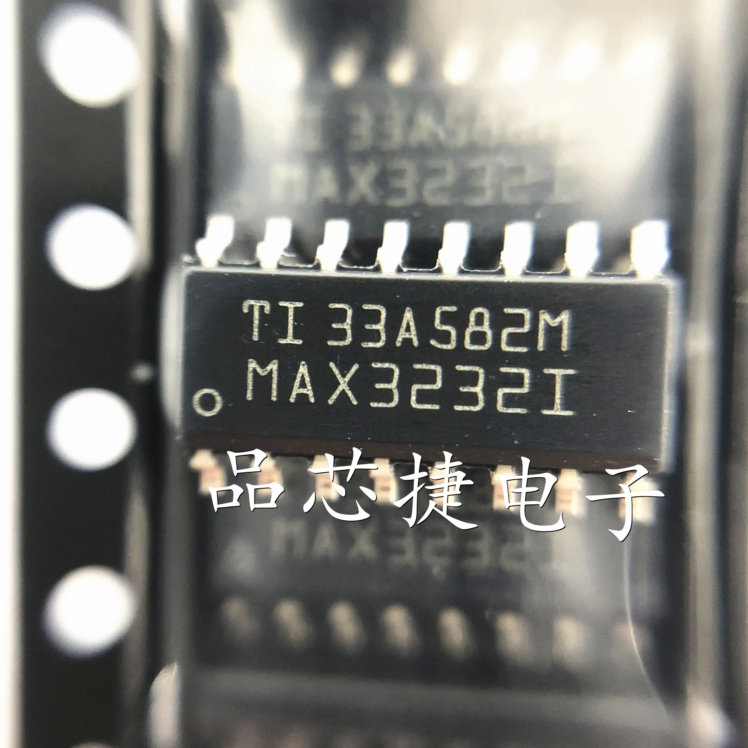 10pcs/Lot MAX3232IDR Marking MAX3232I SOIC-16 Dual Channel RS-232 Line Driver/Receiver