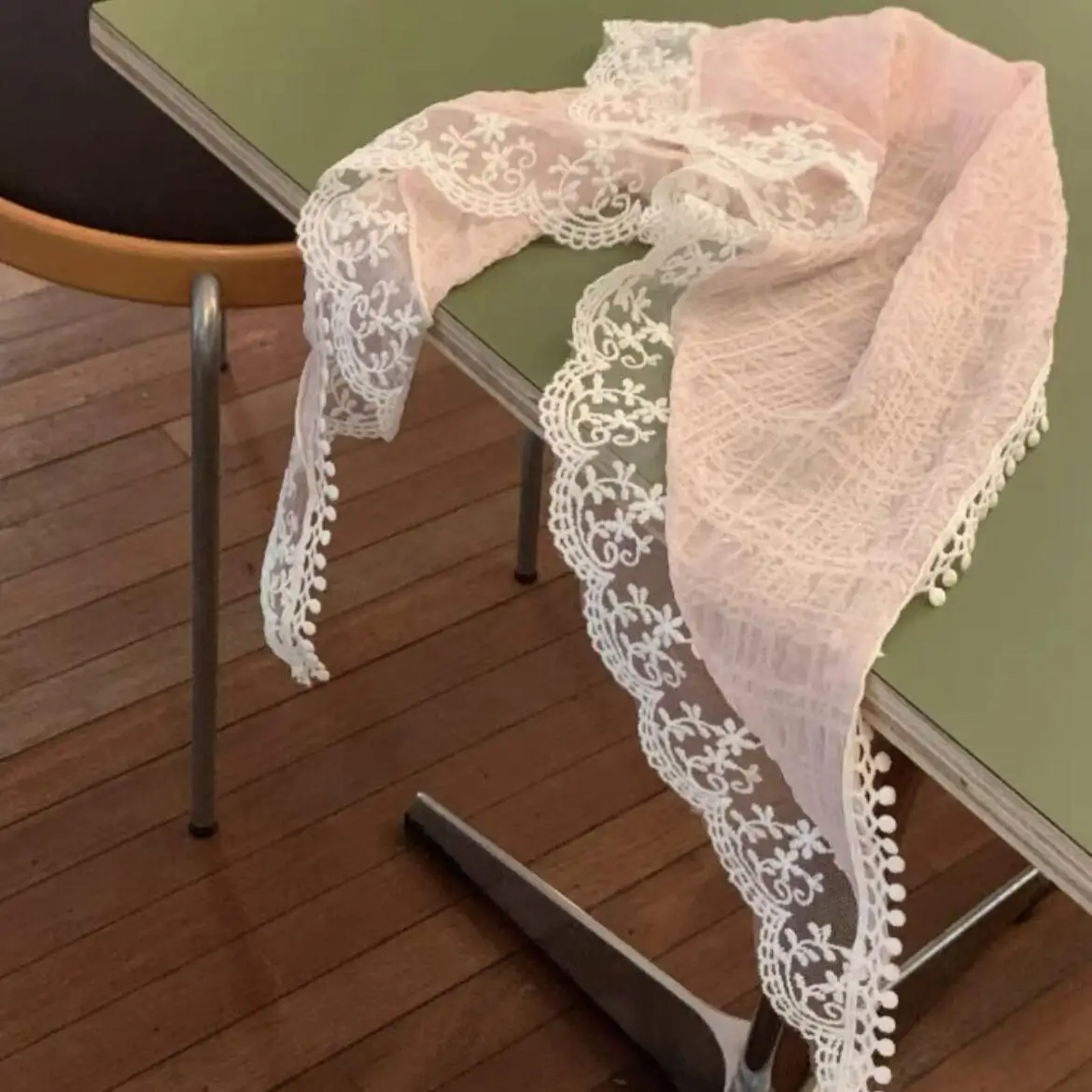 

White Lace Triangle Scarf Floral Spring Headband for Women Vacation Photo Shooting Elegant Princess Style Hair Accessories