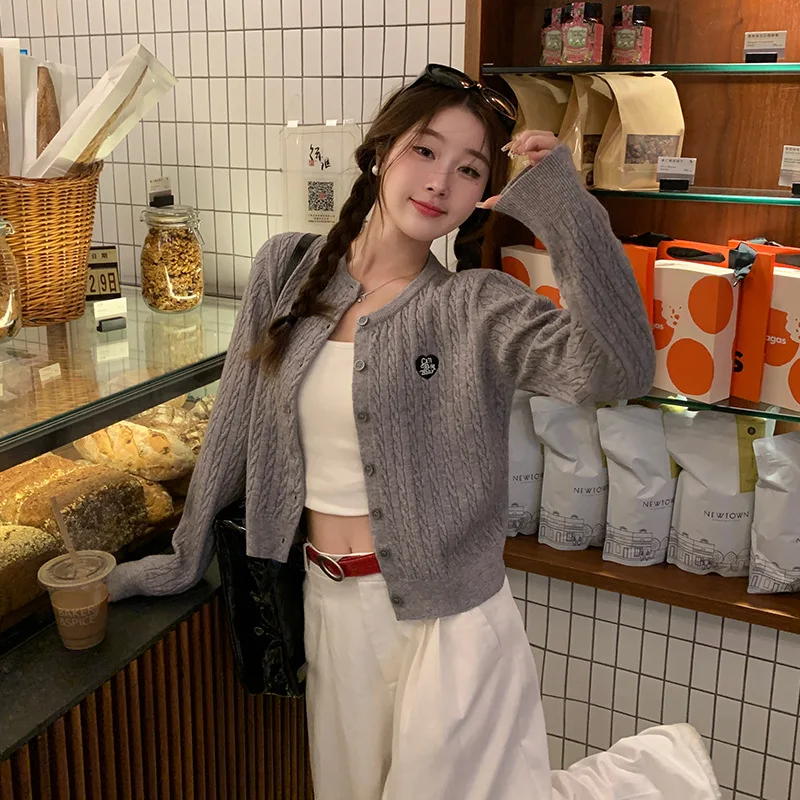 2025 جديد الخريف الشتاء س الرقبة المرأة سترة سترة مشغولة من الصوف معطف موضة بلون سترة قصيرة المرأة