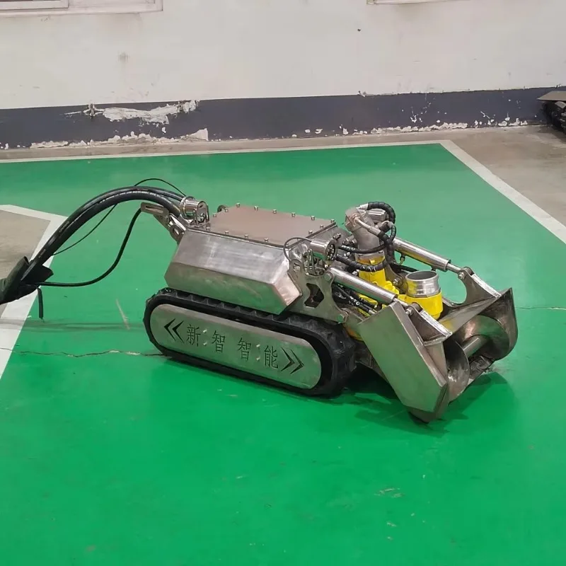 Customize Wholesale Professional Crawler Remote - Controlled Small Robot for Cleaning Sludge of Sewerage Treatment Plant