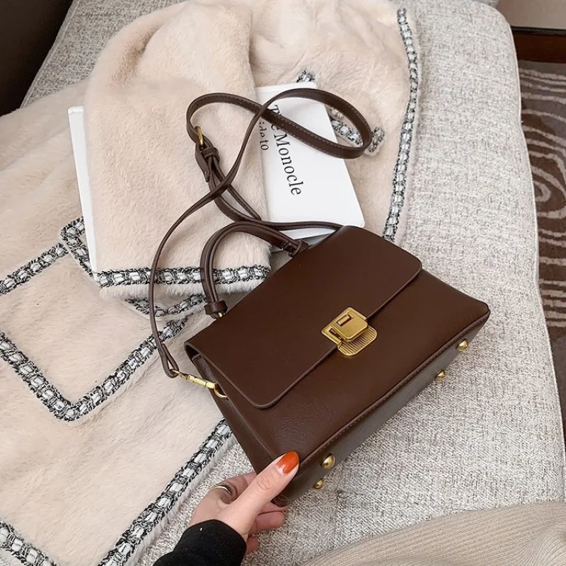 

Высококачественная женская сумка через плечо, изготовленная из тонкой кожи, вдохновленная известным дизайнером и винтажным викторием Парижа ​