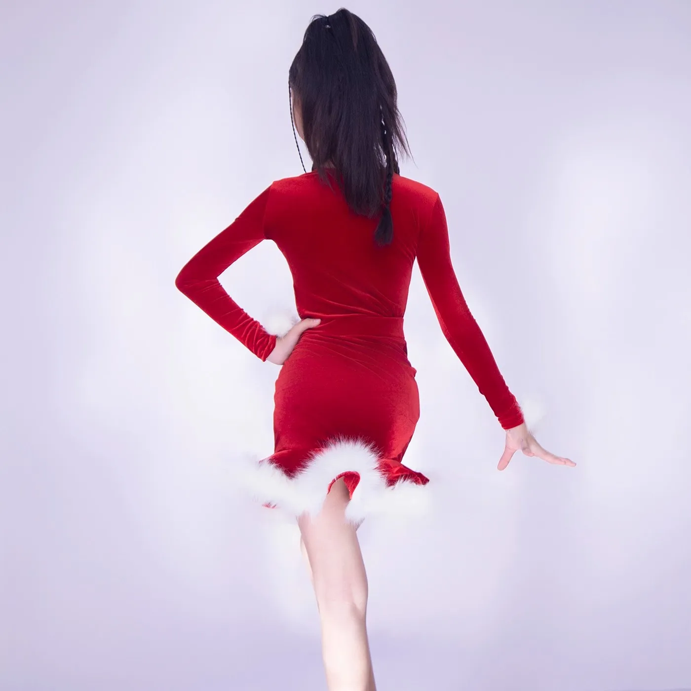 ชุดเต้นรำสำหรับเด็กผู้หญิง ชุดแสดงเต้นละติน ชุดสีแดงแบบแยกชิ้น ชุดฝึกซ้อมและแข่งขันเต้นชาช่า แซมบ้า สำหรับฤดูหนาว DQL12089