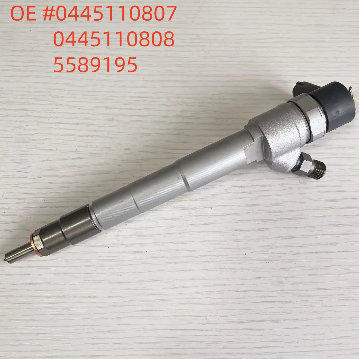 High quality New 0445110807 0445110808 5589195 Fuel Injector for BUS AND TRUCK ENGINE SPEAR PARTS