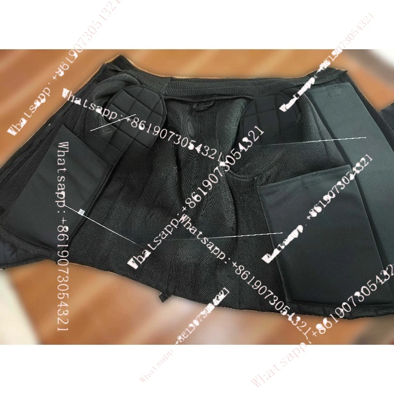 

Броня (350 Н) стальной меч дуэль, легкая куртка 1, налокотники свободного предплечья, защита груди и защита промежности, оставьте