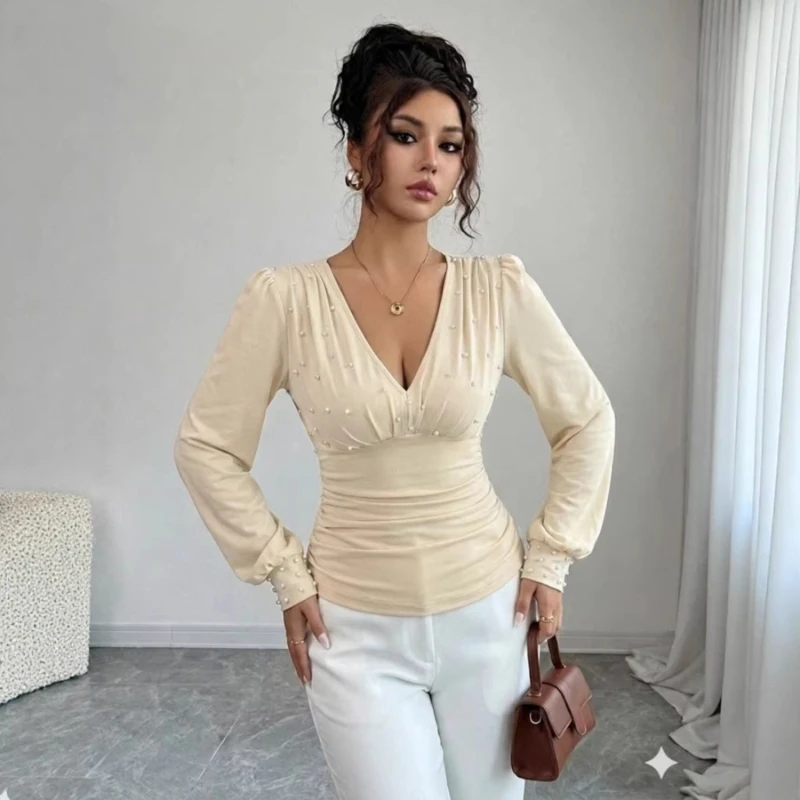 

Новая женская футболка с V-образным вырезом, модная, универсальная, ручной работы, с жемчугом, однотонная, с длинным рукавом, приталенная, весна-осень 2026. Женская одежда.