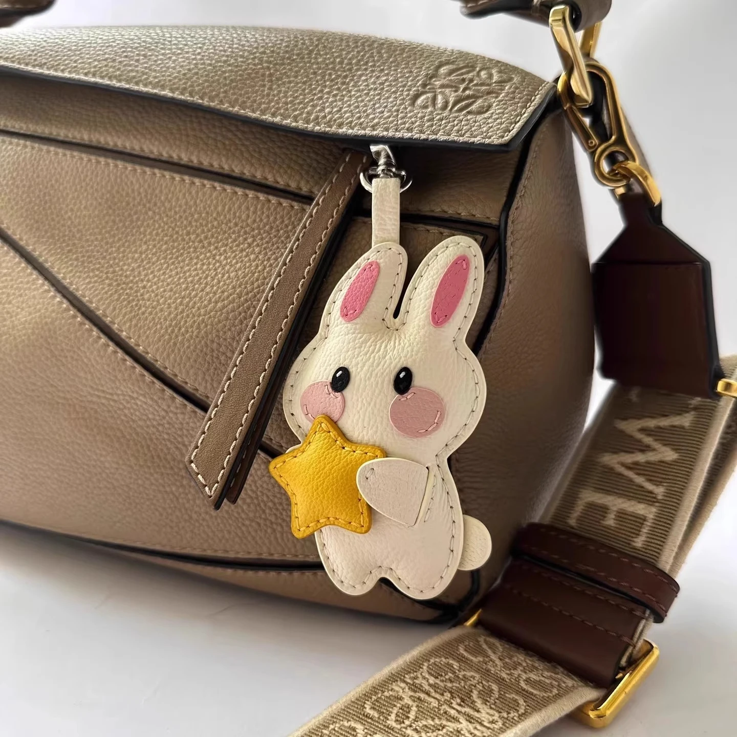 

Starry Little Rabbit Handmade Mini Pendant Bag Backpack Charm Genuine Leather Handmade Cute Car Keychain Couple Gift