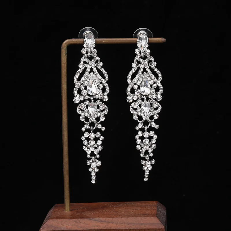 High-grade Long Earrings Crystal Bride Wedding Dress Accessories Fashion New Year Earrings