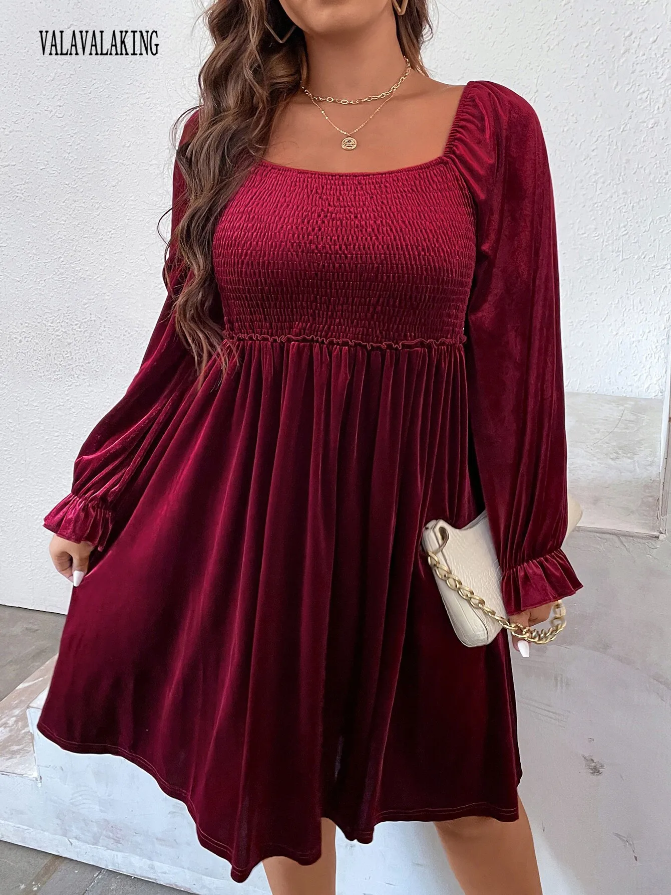 2025 Winter Wine Red Velvet Plus Size Dress Women Square Collar Long Sleeve Dress Ladies Large Pleated Short Evening Party Dress