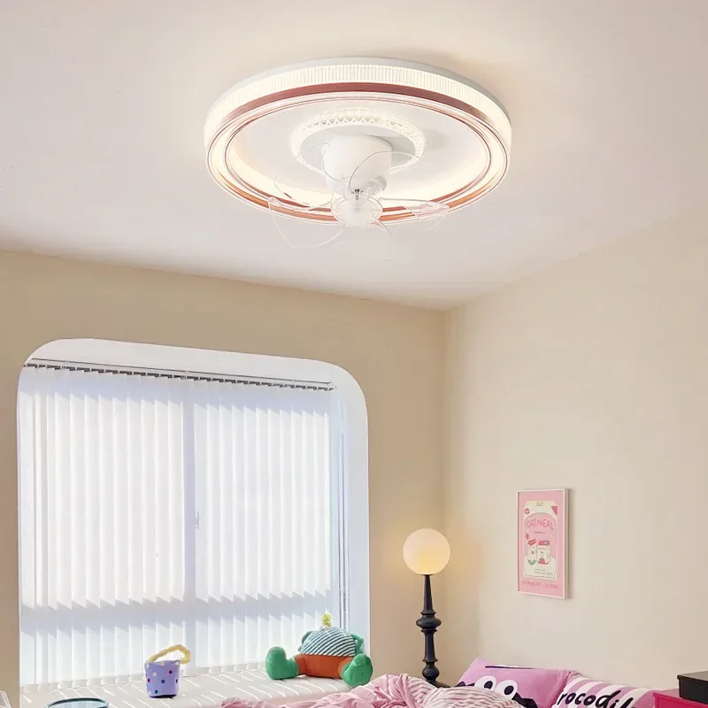 이탈리아 창의적인 북유럽 스타일 천장 조명 크림색 방 LED 조명 인터넷 인기 따뜻하고 로맨틱한 침실 팬