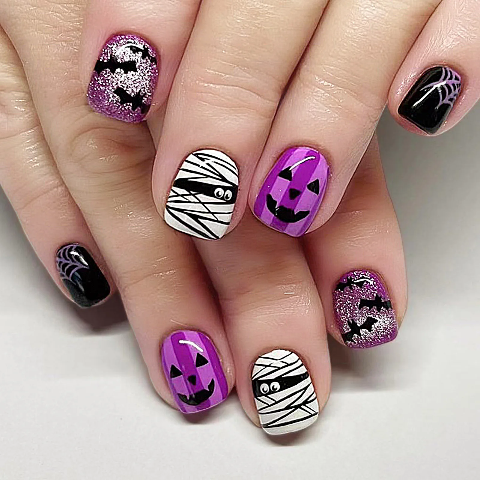 Halloween False Nails with Bat Printed Chip-Proof Smudge-Proof Fake Nails for Stage Performance Wear