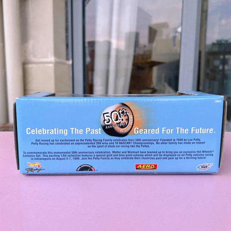 Nouveau véritable Hot Wheels Petty Racing Nascar Simulation modèle de voiture jouet passionné de voiture à collectionner cadeau de vacances en Stock