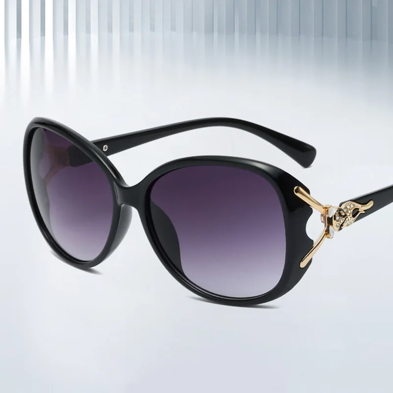 Hot Selling Metallic diamond-encrusted Sunglasses Women Premium Sunshade Polarizing UV Protection Sun Glasses T135