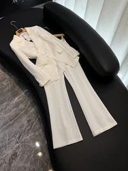 Bottoni dal design elegante Lady Office Basic Solid Suit Blazer dentellato aderente pantaloni svasati larghi donna 2 pezzi bianco