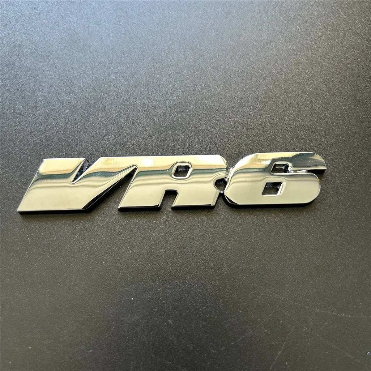 Car Styling 3D VR6 Metal Chrome Zinc Alloy Emblem Body Badge Sticker for Volkswagen Golf R32 Passat CC R36 GT Touareg Phaeton