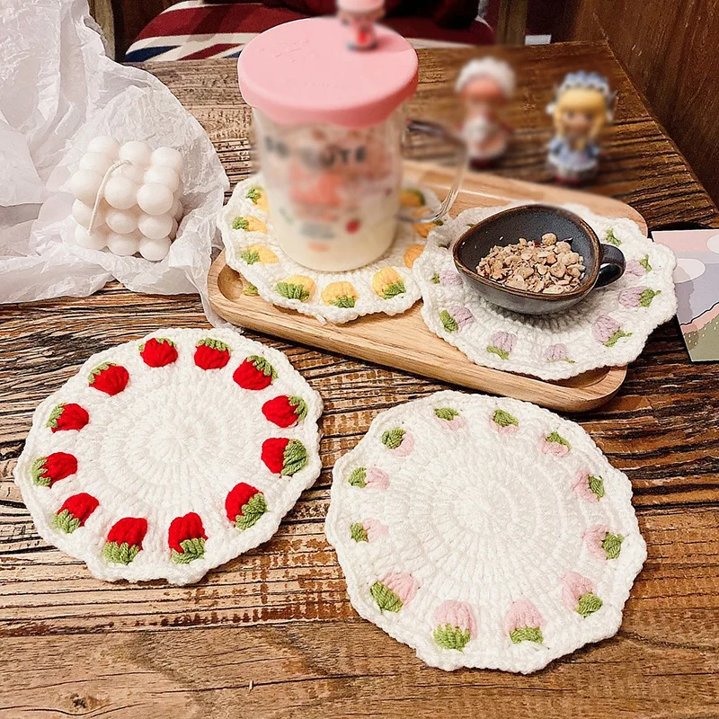 Knitted Strawberry Coaster Round Table Mat Pad Placemat Tea Coffee Cup Pad Handmade Crochet Cup Mat Wedding Kitchen Table Mat